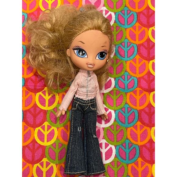 Bratz Kidz Cloe Doll Pink Top Jeans 7" - Picture 1 of 6